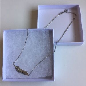 Elle Feather Necklace